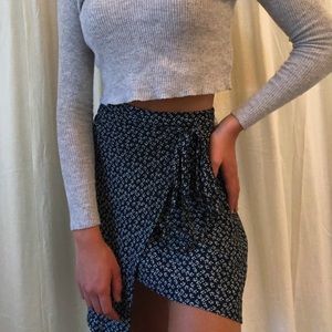 Brandy Melville Foral Print Skirt